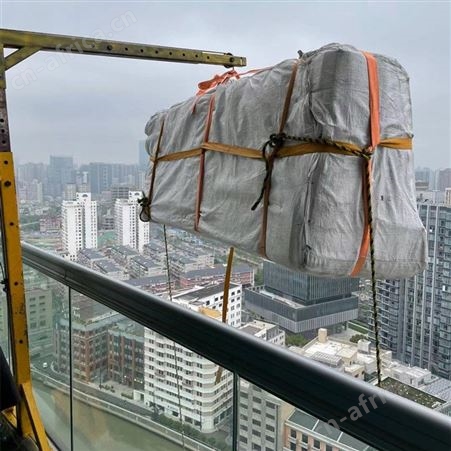 吊门窗玻璃上楼 装修材料板材吊入户 高层吊封阳台大框架建材