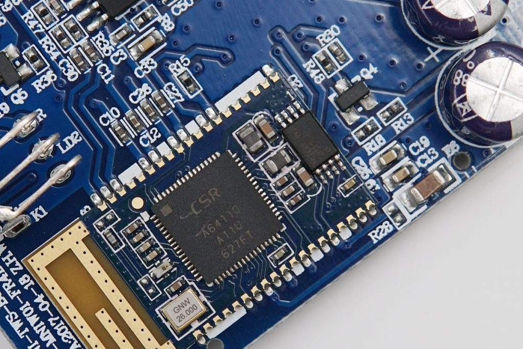 常见晶振精度有哪些？哪些因素会影响晶振精度？该如何选择合适精度晶振？